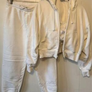 Women’s Aritzia TNA Sweatpants & Cropped Hoodie Bridal Outfit White Size S/M